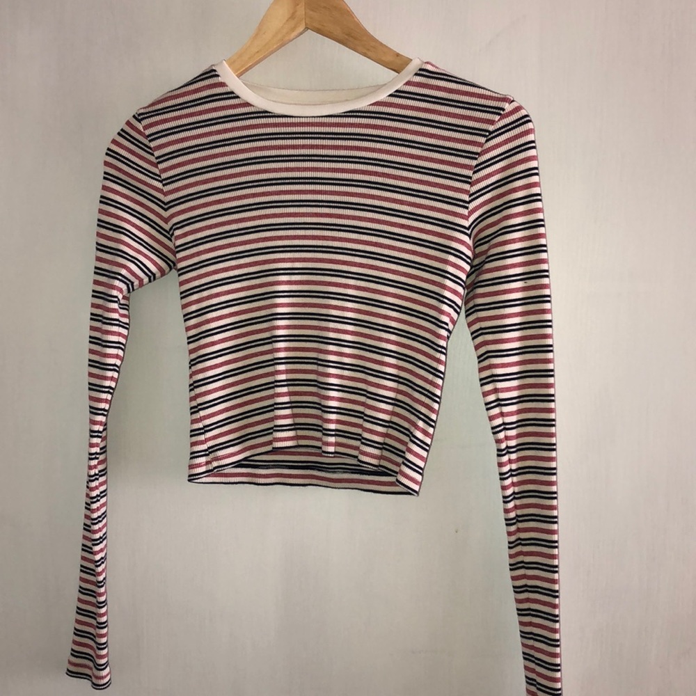 BRANDY MELVILLE LONG SLEEVE